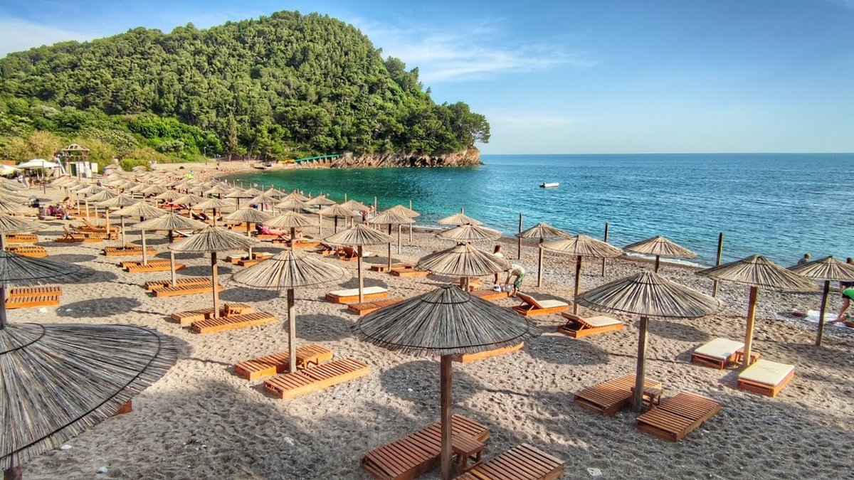 Überblick über Strände und Badezonen in Montenegro